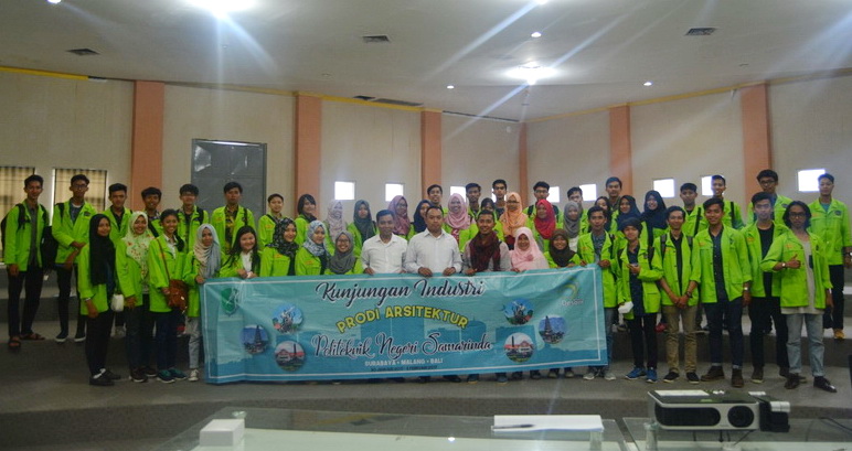 Foto Bersama Jajaran Jurusan Arsitektur UIN Malang