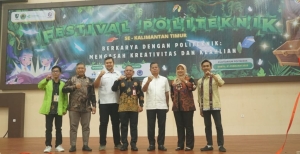 SUPARNO WADIR 3 POLNES HADIR DI FESTIVAL POLITEKNIK 2025, MENGASAH KREATIVITAS DAN KEAHLIAN DALAM SEMINAR PEMBUKA